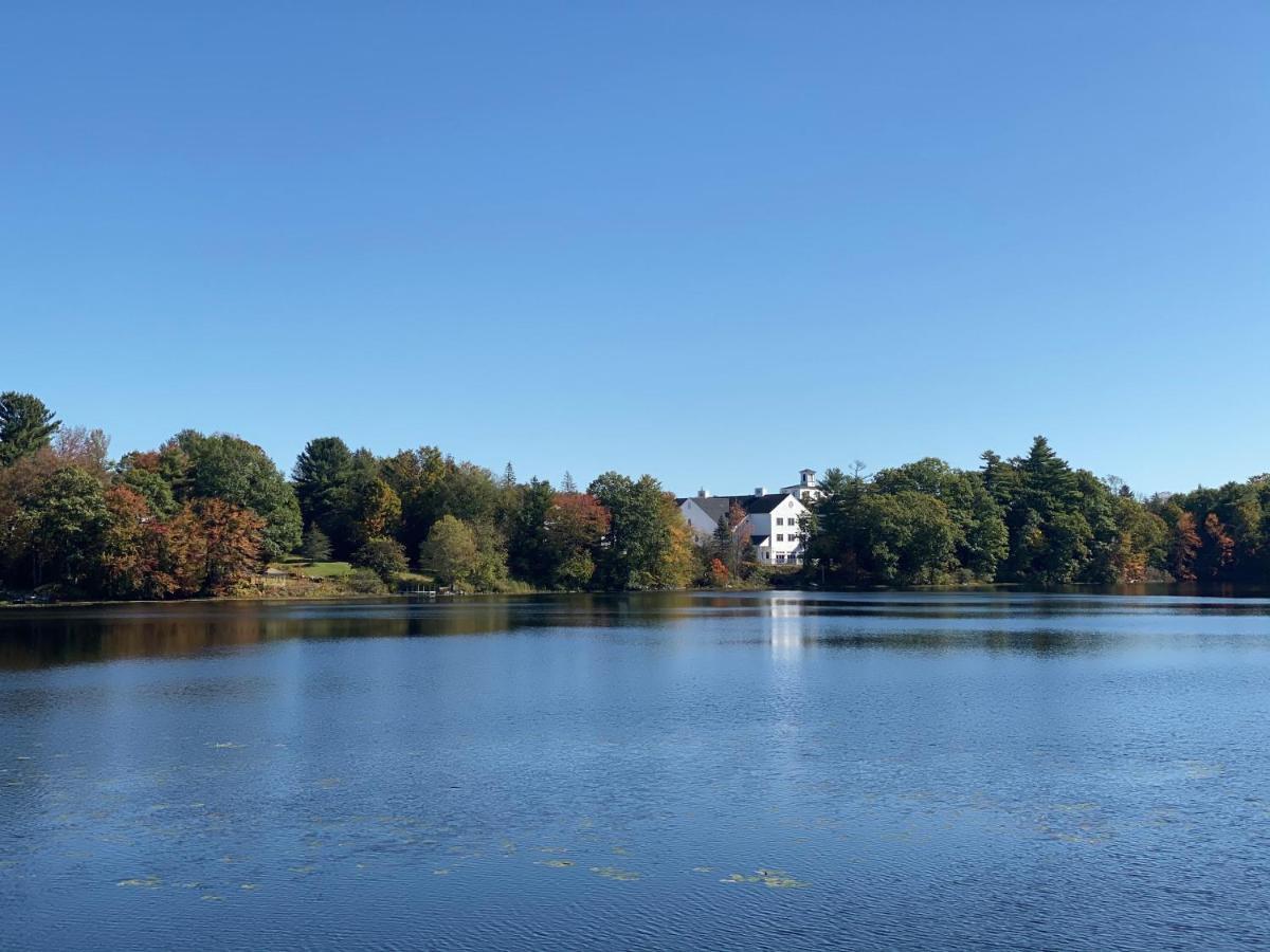 Welcome To The Lake Northwood Экстерьер фото